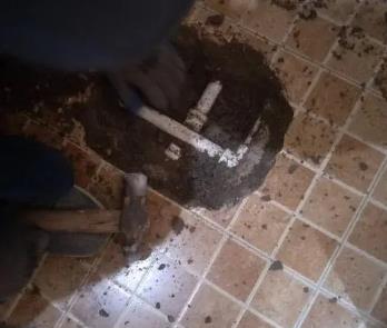 石渠卫生间漏水维修公司为您分享下卫生间渗水如何处理及注意事项